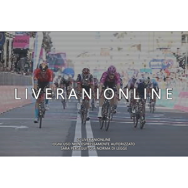 20-05-2022 Giro D\'italia; Tappa 13 Sanremo - Cuneo; 2022, Groupama - Fdj; 2022, Bahrain - Victorious; 2022, Uae Emirates; 2022, Quick Step - Alpha Vinyl; Demare, Arnaud; Bauhaus, Phil; Gaviria Rendon, Fernando; Cavendish, Mark; Cuneo; ©SIROTTI/AGENZIA ALDO LIVERANI SAS