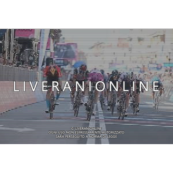 20-05-2022 Giro D\'italia; Tappa 13 Sanremo - Cuneo; 2022, Groupama - Fdj; 2022, Bahrain - Victorious; 2022, Uae Emirates; 2022, Quick Step - Alpha Vinyl; Demare, Arnaud; Bauhaus, Phil; Gaviria Rendon, Fernando; Cavendish, Mark; Cuneo; ©SIROTTI/AGENZIA ALDO LIVERANI SAS