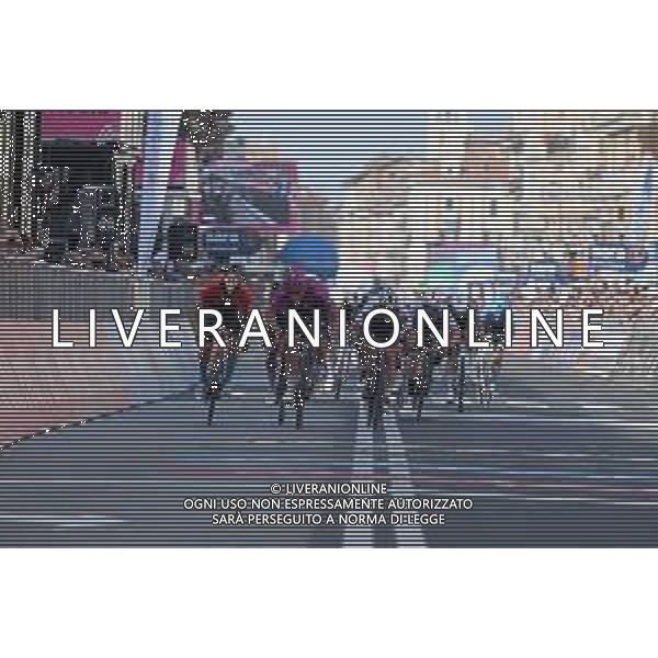 20-05-2022 Giro D\'italia; Tappa 13 Sanremo - Cuneo; 2022, Groupama - Fdj; 2022, Quick Step - Alpha Vinyl; Demare, Arnaud; Cavendish, Mark; Cuneo; ©SIROTTI/AGENZIA ALDO LIVERANI SAS