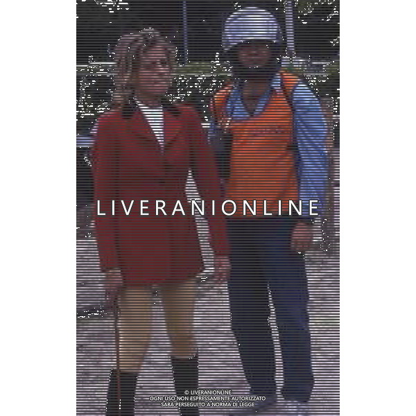 RETROSPETTIVA ISABELLA FERRARI ATTRICE NELLA FOTO ISABELLA FERRARI CON JERRY CALA\' NELL\'ANNO 1985 SET DEL FILM “IL RAGAZZO DEL PONY EXPRESS“ AG ALDO LIVERANI SAS 