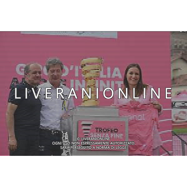 22-05-2022 Giro D\'italia; Tappa 15 Rivarolo Canavese - Cogne; 2022, Drone Hopper - Androni; Ponomar, Andrii; Ellena, Giovanni; Vegni, Mauro; Rivarolo Canavese; ©SIROTTI/AGENZIA ALDO LIVERANI SAS