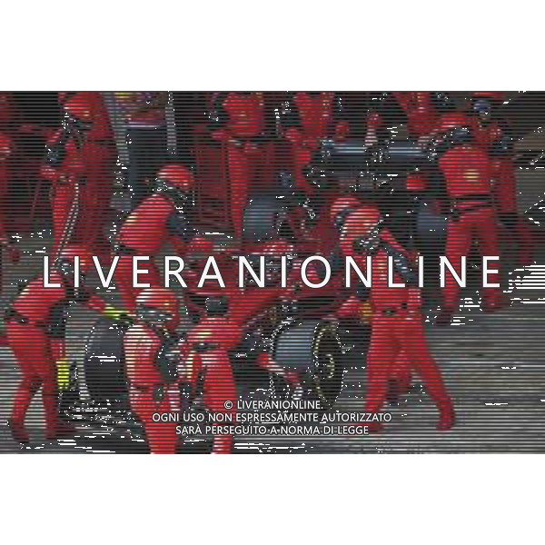 Charles Leclerc (MON) Ferrari F1-75 pushed back in the pits and retired from the race. 22.05.2022. Formula 1 World Championship, Rd 6, Spanish Grand Prix, Barcelona, Spain, Race Day. - www.xpbimages.com, EMail: requests@xpbimages.com © Copyright: Coates / XPB ImagesAGENZIA ALDO LIVERANI SAS - ITALY ONLY EDITORIAL USE ONLY