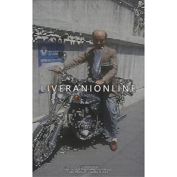 RETROSPETTIVA MAURIZIO FERRINI ATTORE NELLA FOTO MAURIZIO FERRINI A ROMA NELL\'ANNO 1985 AG ALDO LIVERANI SAS