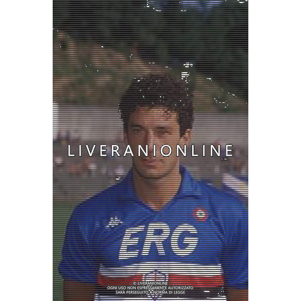RETROSPETTIVA GIANLUCA VIALLI CALCIATORE NELLA FOTO CON LA MAGLIA DELLA SAMPDORIA NEL 1988-1989 ©ARCHIVIO DFP/AG. ALDO LIVERANI SAS