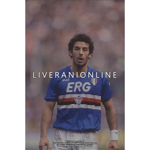 RETROSPETTIVA GIANLUCA VIALLI CALCIATORE NELLA FOTO CON LA MAGLIA DELLA SAMPDORIA NEL 1990-1991 ©ARCHIVIO DFP/AG. ALDO LIVERANI SAS
