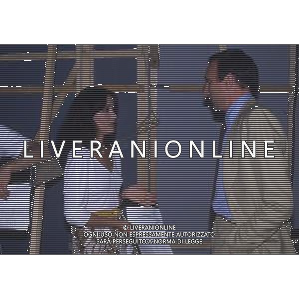 RETROSPETTIVA PIPPO BAUDO PRESENATORE TELEVISIVO NELLA FOTO PIPPO BAUDO CON ADRIANA RUSSO NELL\'ANNO 1981 AG ALDO LIVERANI SAS