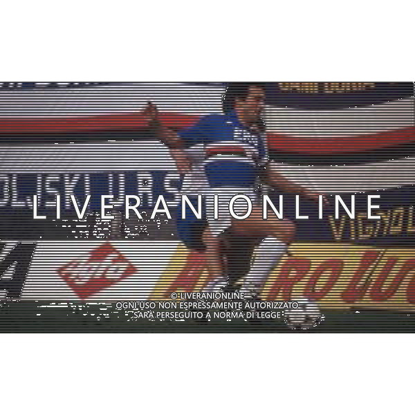 RETROSPETTIVA LUCA PELLEGRINI CALCIATORE NELLA FOTO CON LA MAGLIA DELLA SAMPDORIA NEL 1988-1989 ©DFP/ARCHIVIO AGENZIA ALDO LIVERANI SAS