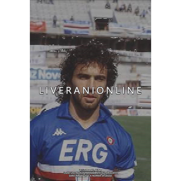 RETROSPETTIVA LUCA PELLEGRINI CALCIATORE NELLA FOTO CON LA MAGLIA DELLA SAMPDORIA NEL 1988-1989 ©DFP/ARCHIVIO AGENZIA ALDO LIVERANI SAS