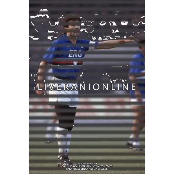 RETROSPETTIVA LUCA PELLEGRINI CALCIATORE NELLA FOTO CON LA MAGLIA DELLA SAMPDORIA NEL 1989-1990 ©DFP/ARCHIVIO AGENZIA ALDO LIVERANI SAS