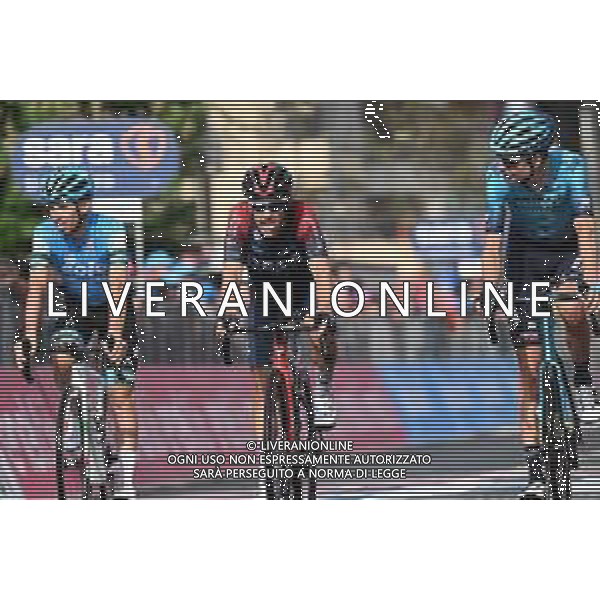 24-05-2022 Giro D\'italia; Tappa 16 Salo - Aprica; 2022, Ineos - Grenadiers; 2022, Astana - Qazaqstan; Porte, Richie; Dombrowski, Joseph Lloyd; Aprica; ©SIROTTI/AGENZIA ALDO LIVERANI SAS