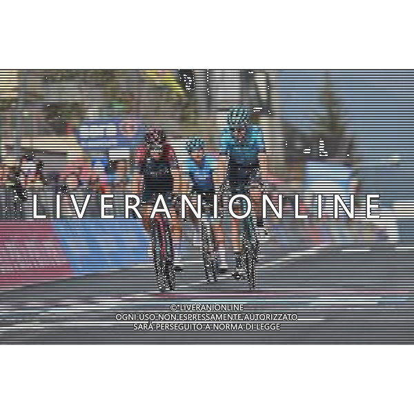 24-05-2022 Giro D\'italia; Tappa 16 Salo - Aprica; 2022, Ineos - Grenadiers; 2022, Astana - Qazaqstan; Porte, Richie; Dombrowski, Joseph Lloyd; Aprica; ©SIROTTI/AGENZIA ALDO LIVERANI SAS