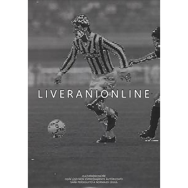 06-01-1988 TORINO COPPA ITALIA ANDATA OTTAVI DI FINALE JUVENTUS-PESCARA 1-0 NELLA FOTO MICHAEL LAUDRUP AG ALDOLIVERANI SAS