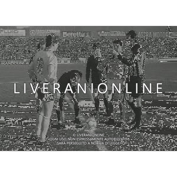 21-12-1986 BRESCIA-CAMPIONATO DI CALCIO SERIE A BRESCIA VERONA 1-1 NELLA FOTO ROBERTO TRICELLA ARBITRO GIANCARLO REDINI E ROBERTO ALIBONI SCAMBIO GAGLIARDETTI AG ALDO LIVERANI SAS
