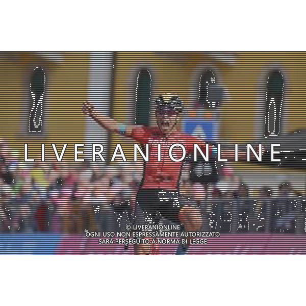 25-05-2022 Giro D\'italia; Tappa 17 Ponte Di Legno - Lavarone; 2022, Bahrain - Victorious; Buitrago Sanchez, Santiago; Lavarone; ©SIROTTI/AGENZIA ALDO LIVERANI SAS