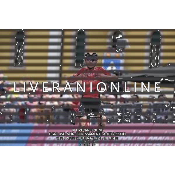 25-05-2022 Giro D\'italia; Tappa 17 Ponte Di Legno - Lavarone; 2022, Bahrain - Victorious; Buitrago Sanchez, Santiago; Lavarone; ©SIROTTI/AGENZIA ALDO LIVERANI SAS