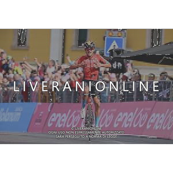 25-05-2022 Giro D\'italia; Tappa 17 Ponte Di Legno - Lavarone; 2022, Bahrain - Victorious; Buitrago Sanchez, Santiago; Lavarone; ©SIROTTI/AGENZIA ALDO LIVERANI SAS