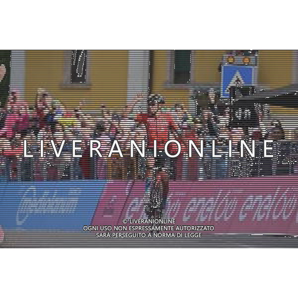 25-05-2022 Giro D\'italia; Tappa 17 Ponte Di Legno - Lavarone; 2022, Bahrain - Victorious; Buitrago Sanchez, Santiago; Lavarone; ©SIROTTI/AGENZIA ALDO LIVERANI SAS