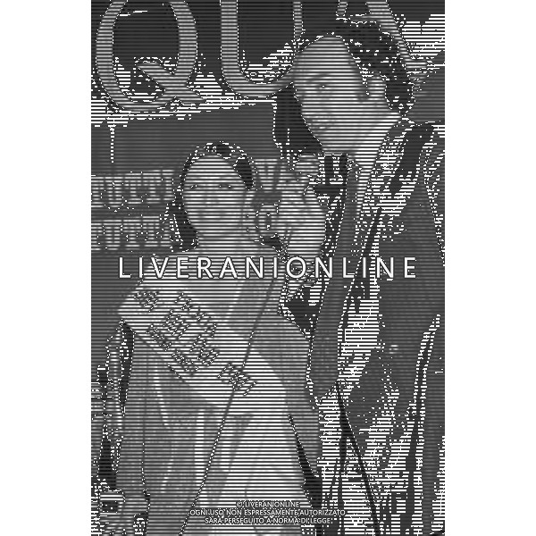 CONCORSO LADY MILANO AL CASINO\' DI VENEZIA OTTOBRE 1981 NELLA FOTO LA BALLERINA LILIANA COSI CON IL PRESENTATORE ETTORE ANDENNA ©Archivio Giovanni Liverani/AG. ALDO LIVERANI SAS
