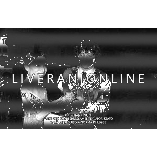 CONCORSO LADY MILANO AL CASINO\' DI VENEZIA OTTOBRE 1981 NELLA FOTO LA BALLERINA LILIANA COSI CON IL CALCIATORE ALESSANDRO ALTOBELLI ©Archivio Giovanni Liverani/AG. ALDO LIVERANI SAS