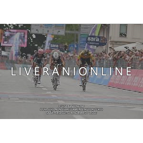 26-05-2022 Giro D\'italia; Tappa 18 Borgo Valsugana - Treviso; 2022, Alpecin - Fenix; 2022, Jumbo - Visma; De Bondt, Dries; Affini, Edoardo; Treviso; ©SIROTTI/AG. ALDO LIVERANI SAS