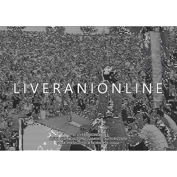 RETROSPETTIVA NILDE IOTTI POLITICA NELLA FOTO NILDE IOTTI ALL\'ARENA DI MILANO PER UN COMIZIO NELL\'ANNO 1983 AG ALDO LIVERANI SAS  