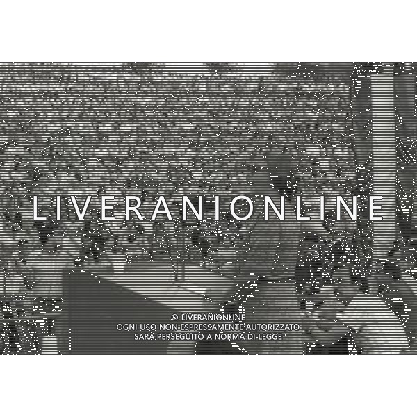 RETROSPETTIVA NILDE IOTTI POLITICA NELLA FOTO NILDE IOTTI ALL\'ARENA DI MILANO PER UN COMIZIO NELL\'ANNO 1983 AG ALDO LIVERANI SAS  