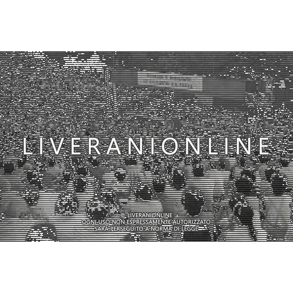 RETROSPETTIVA NILDE IOTTI POLITICA NELLA FOTO NILDE IOTTI ALL\'ARENA DI MILANO PER UN COMIZIO NELL\'ANNO 1983 AG ALDO LIVERANI SAS  