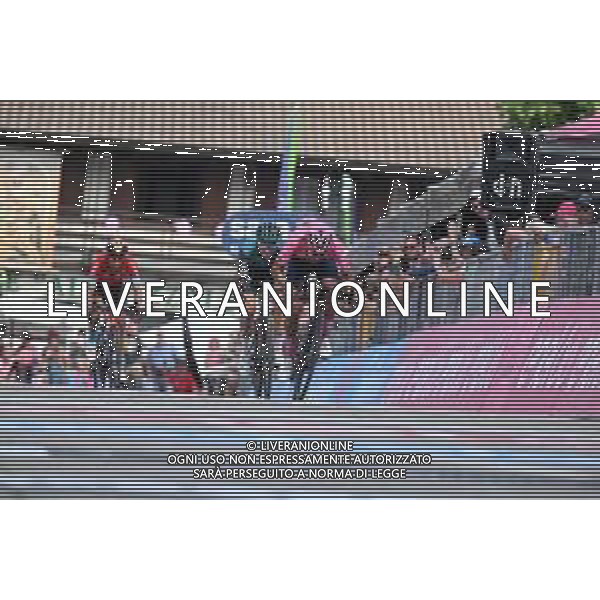 27-05-2022 Giro D\'italia; Tappa 19 Marano Lagunare - Santuario Di Castelmonte; 2022, Ineos - Grenadiers; 2022, Bora - Hansgrohe; 2022, Bahrain - Victorious; Carapaz Antonio, Richard Antonio; Hindley, Jai; Landa Meana, Mikel; Santuario Di Castelmonte; ©SIROTTI/AGENZIA ALDO LIVERANI SAS