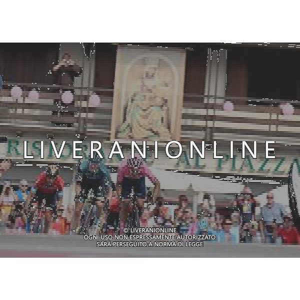 27-05-2022 Giro D\'italia; Tappa 19 Marano Lagunare - Santuario Di Castelmonte; 2022, Ineos - Grenadiers; 2022, Bora - Hansgrohe; 2022, Bahrain - Victorious; Carapaz Antonio, Richard Antonio; Hindley, Jai; Landa Meana, Mikel; Santuario Di Castelmonte; ©SIROTTI/AGENZIA ALDO LIVERANI SAS