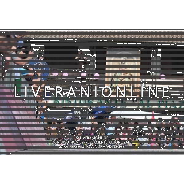 27-05-2022 Giro D\'italia; Tappa 19 Marano Lagunare - Santuario Di Castelmonte; 2022, Jumbo - Visma; 2022, Quick Step - Alpha Vinyl; Bouwman, Koen; Schmid, Mauro; Santuario Di Castelmonte; ©SIROTTI/AGENZIA ALDO LIVERANI SAS
