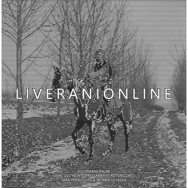 RETROSPETTIVA LIANA ORFEI ATTRICE E CIRCENSE NELLA FOTO A CAVALLO ALL\'IDROSCALO DI MILANO IL 31 GENNAIO 1963 ©Archivio Giovanni Liverani/AGENZIA ALDO LIVERANI SAS