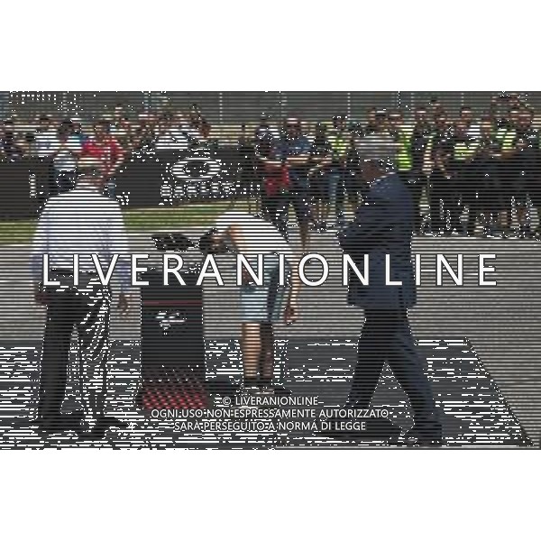 Valerio Origo/LMedia - Valentino Rossi retired the number 46 - MotoGP World Championship May 28 2022 - Mugello International Circuit Mugello, Italy Valentino Rossi retired the number 46 Photo showing: Valentino Rossi, number 46 retirement ceremony @Valerio Origo/LiveMedia /AGENZIA ALDO LIVERANI SAS