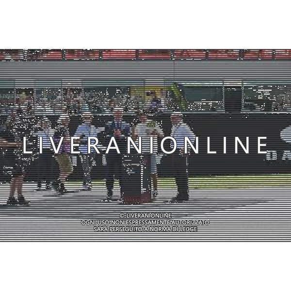 Giorgio Panacci/LMedia - Valentino Rossi retired the number 46 - MotoGP World Championship May 28 2022 - Mugello International Circuit Mugello, Italy Valentino Rossi retired the number 46 Photo showing: Valentino Rossi retired the number 46 in Mugello Circuit Gp D\'Italia Oakley @Giorgio Panacci/LiveMedia /AGENZIA ALDO LIVERANI SAS