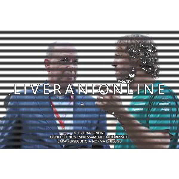 (L to R): HSH Prince Albert of Monaco (MON) with Sebastian Vettel (GER) Aston Martin F1 Team. 28.05.2022. Formula 1 World Championship, Rd 7, Monaco Grand Prix, Monte Carlo, Monaco, Qualifying Day. - www.xpbimages.com, EMail: requests@xpbimages.com © Copyright: Coates / XPB Images/AGENZIA ALDO LIVERANI SAS - ITALY ONLY EDITORIAL USE ONLY