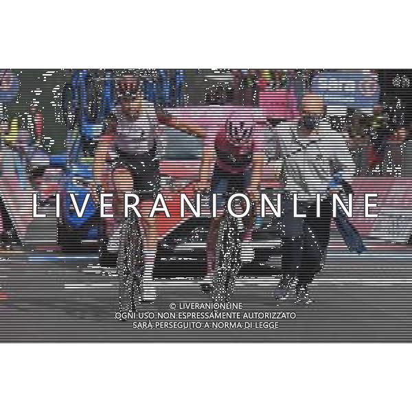 28-05-2022 Giro D\'italia; Tappa 20 Belluno - Passo Fedaia; 2022, Uae Emirates; 2022, Ineos - Grenadiers; Carapaz Antonio, Richard Antonio; Formolo, Davide; Passo Fedaia; ©SIROTTI/AGENZIA ALDO LIVERANI SAS