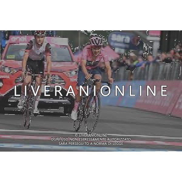 28-05-2022 Giro D\'italia; Tappa 20 Belluno - Passo Fedaia; 2022, Uae Emirates; 2022, Ineos - Grenadiers; Carapaz Antonio, Richard Antonio; Formolo, Davide; Passo Fedaia; ©SIROTTI/AGENZIA ALDO LIVERANI SAS
