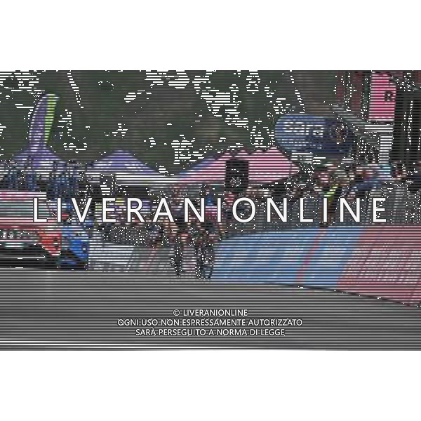 28-05-2022 Giro D\'italia; Tappa 20 Belluno - Passo Fedaia; 2022, Uae Emirates; 2022, Ineos - Grenadiers; Carapaz Antonio, Richard Antonio; Formolo, Davide; Passo Fedaia; ©SIROTTI/AGENZIA ALDO LIVERANI SAS