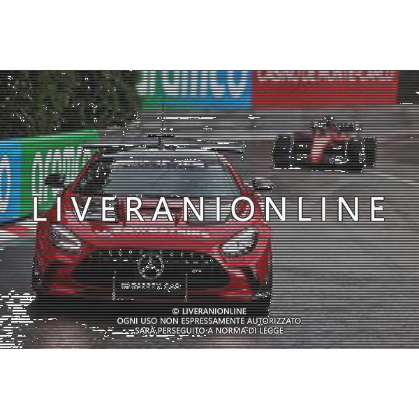 Charles Leclerc (MON) Ferrari F1-75 leads behind the Aston Martin FIA Safety Car on a formation lap. 29.05.2022. Formula 1 World Championship, Rd 7, Monaco Grand Prix, Monte Carlo, Monaco, Race Day. - www.xpbimages.com, EMail: requests@xpbimages.com © Copyright: Moy / XPB Images/AGENZIA ALDO LIVERANI SAS - ITALY ONLY EDITORIAL USE ONLY