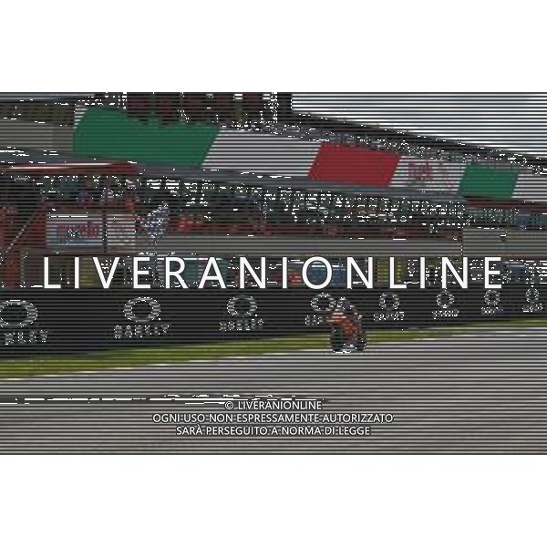 Alessio Marini/LMedia - Gran Premio d\'Italia Oakley Race Moto2, Moto3 - MotoGP World Championship<stagioneSportiva> May 29 2022 - Mugello International Circuit Mugello, Italy Gran Premio d\'Italia Oakley Race Moto2, Moto3 Photo showing: Pedro Acosta SPA Red Bull KTM Ajo KALEX in the finish line @Alessio Marini/LiveMedia /AGENZIA ALDO LIVERANI SAS