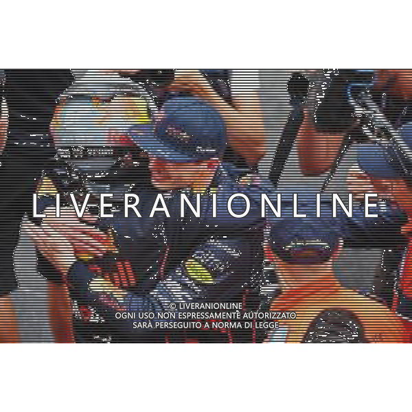 (L to R): Race winner Sergio Perez (MEX) Red Bull Racing celebrates with third placed team mate Max Verstappen (NLD) Red Bull Racing in parc ferme. 29.05.2022. Formula 1 World Championship, Rd 7, Monaco Grand Prix, Monte Carlo, Monaco, Race Day. - www.xpbimages.com, EMail: requests@xpbimages.com © Copyright: Batchelor / XPB Images/AGENZIA ALDO LIVERANI SAS - ITALY ONLY EDITORIAL USE ONLY