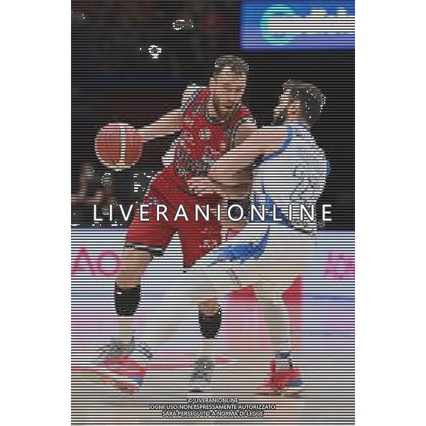 ¬© TVRG Sergio Rodriguez (Olimpia Milano) SX e Stefano Gentile (Dinamo Sassari) DX Assago (MI) 30-05-2022 Mediolanum Forum AX Armani Exchange Milano vs Banco di Sardegna Sassari Campionato Serie A UnipolSai gara 2 semifinale playoff foto Roberto Garavaglia/ag. Aldo Liverani sas/AGENZIA ALDO LIVERANI SAS