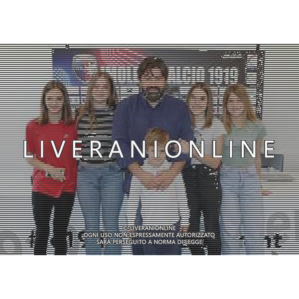 IMOLA 31 05 2022 IMOLESE CALCIO PRESENTAZIONE NUOVO RESPONSABILE DELL\'AREA TECNICA EMANUELE RIGHI NELLA FOTO EMANUELE RIGHI RESPONSABILE DELL\'AREA TECNICA CON I SUOI FIGLI ©SANNA/AGENZIA ALDO LIVERANI SAS