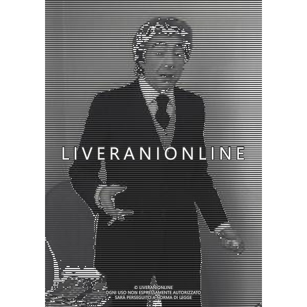 RETROSPETTIVA GINO BRAMIERI COMICO-CABARETTISTA-ATTORE-UMORISTA CONDUTTORE TELEVISIVO NELLA FOTO GINO BRAMIERI A MILANO NELL\'ANNO 1975 AG ALDO LIVERANI SAS 