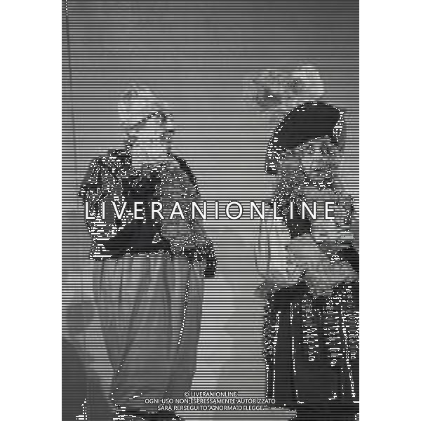 RETROSPETTIVA GINO BRAMIERI COMICO-CABARETTISTA-ATTORE-UMORISTA CONDUTTORE TELEVISIVO NELLA FOTO GINO BRAMIERI NELLA COMMEDIA TEATRALE “PARDON MONSIEUR MONLIERE“NELL\'ANNO 1983 AG ALDO LIVERANI SAS