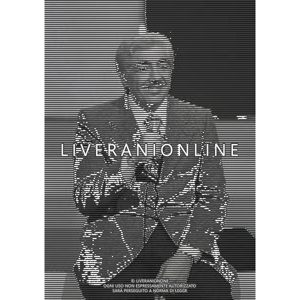 RETROSPETTIVA GINO BRAMIERI COMICO-CABARETTISTA-ATTORE-UMORISTA CONDUTTORE TELEVISIVO NELLA FOTO GINO BRAMIERI A MILANO NELL\'ANNO 1978 AG ALDO LIVERANI SAS  
