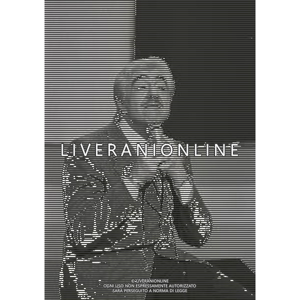 RETROSPETTIVA GINO BRAMIERI COMICO-CABARETTISTA-ATTORE-UMORISTA CONDUTTORE TELEVISIVO NELLA FOTO GINO BRAMIERI A MILANO NELL\'ANNO 1978 AG ALDO LIVERANI SAS  