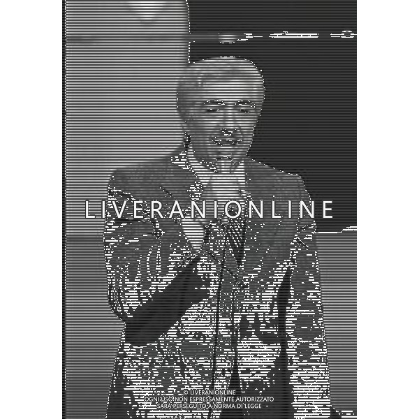 RETROSPETTIVA GINO BRAMIERI COMICO-CABARETTISTA-ATTORE-UMORISTA CONDUTTORE TELEVISIVO NELLA FOTO GINO BRAMIERI A MILANO NELL\'ANNO 1978 AG ALDO LIVERANI SAS  