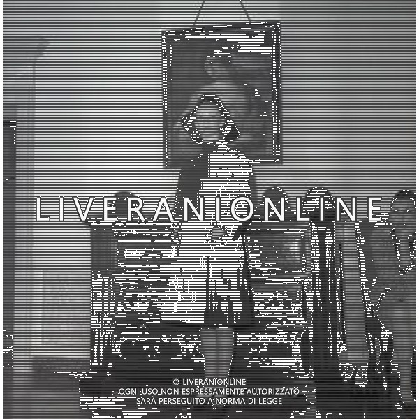 RETROSPETTIVA CARLA GRAVINA ATTRICE NELLA FOTO CARLA GRAVINA DAL SARTO GIANNI BALDINI A MILANO IL 15-12-1964 AG ALDO LIVERANI SAS
