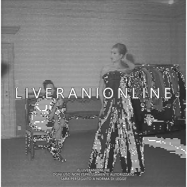 RETROSPETTIVA CARLA GRAVINA ATTRICE NELLA FOTO CARLA GRAVINA DAL SARTO GIANNI BALDINI A MILANO IL 15-12-1964 AG ALDO LIVERANI SAS