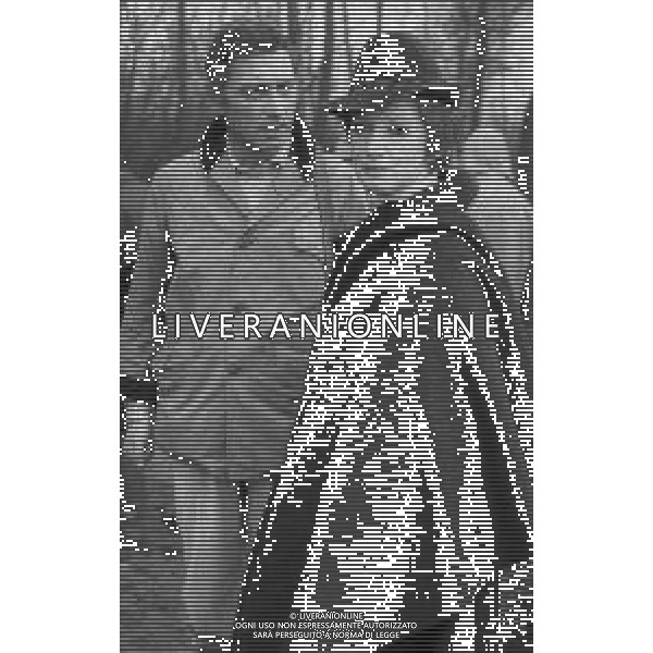 RETROSPETTIVA CARLA GRAVINA ATTRICE NELLA FOTO CARLA GRAVINA CON SILVANO TRANQUILLI NELL\'ANNO 1969 A VIGEVANO SET DEL FILM“LA DONNA INVISIBILE“ AG ALDO LIVERANI SAS 